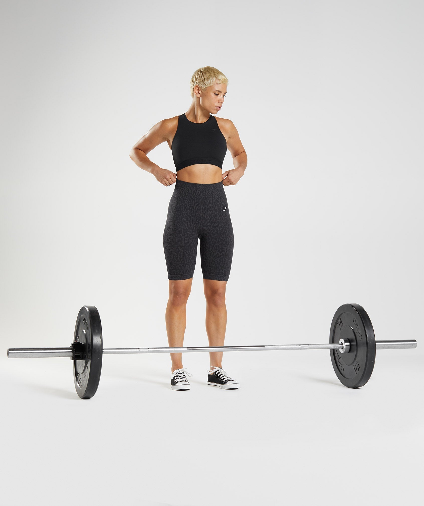 gymshark-315-performance-high-neck-sports-bra-black-graphite-grey