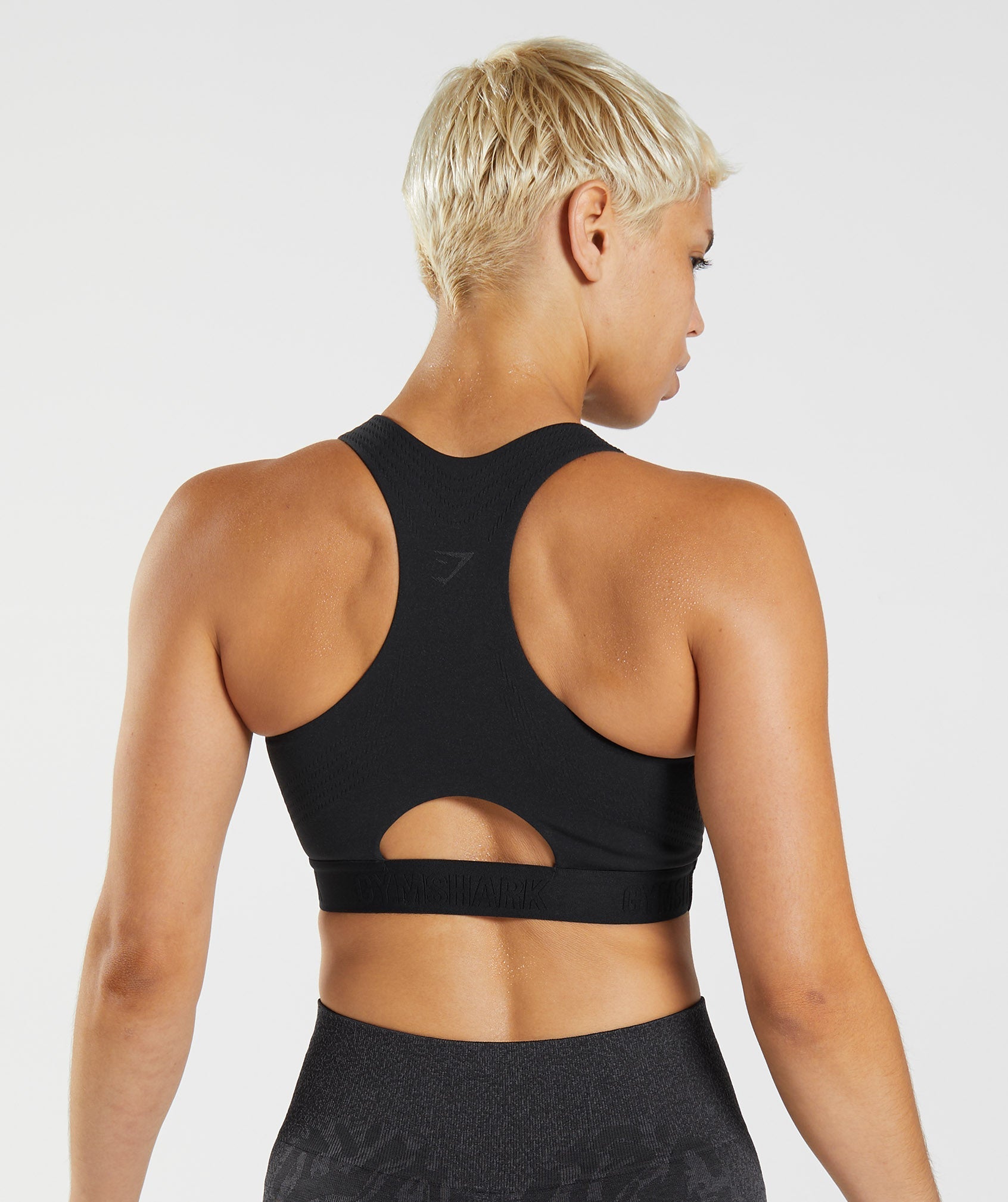 gymshark-315-performance-high-neck-sports-bra-black-graphite-grey
