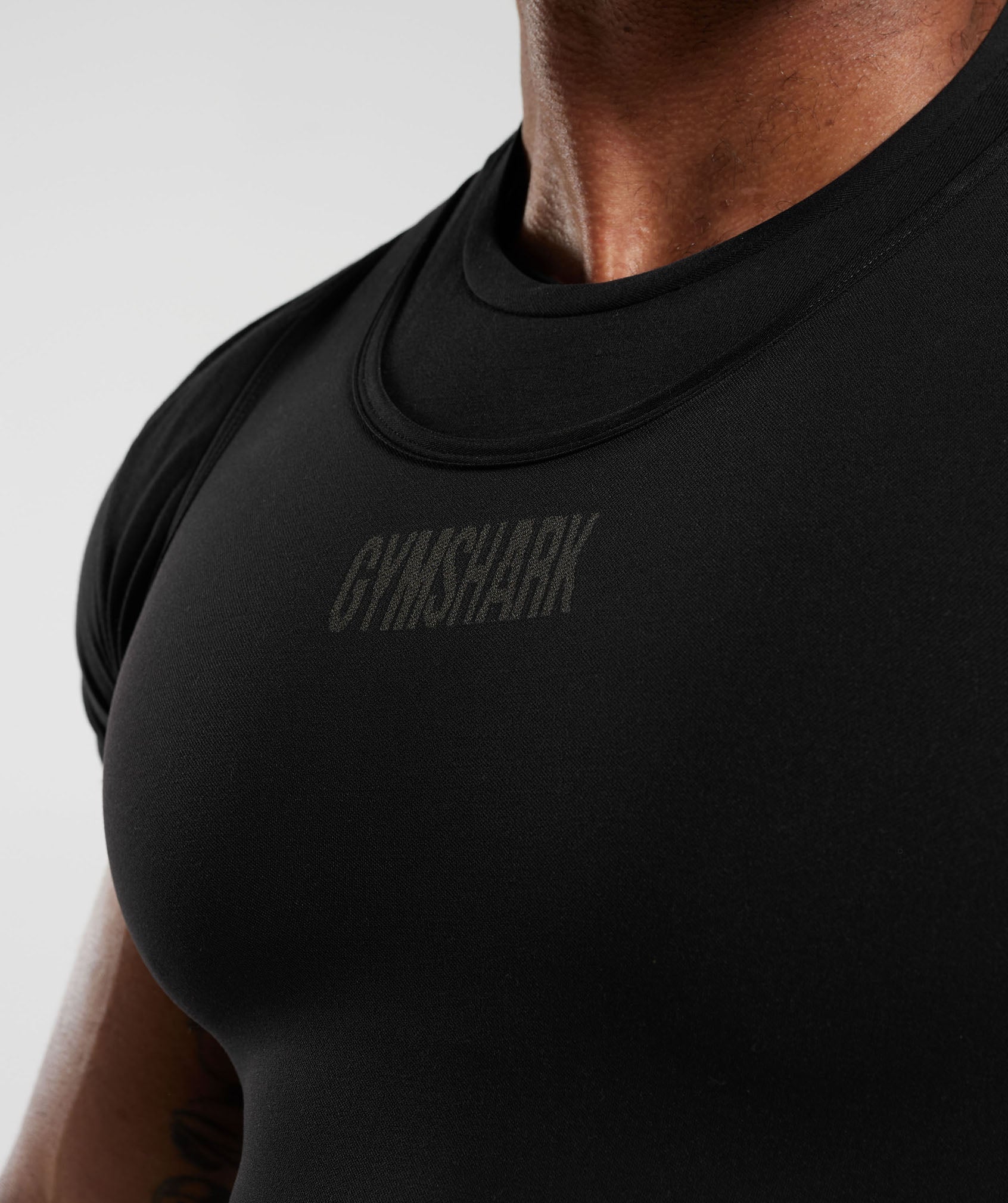 gymshark-seamless-singlet-black-charcoal-grey-ss23