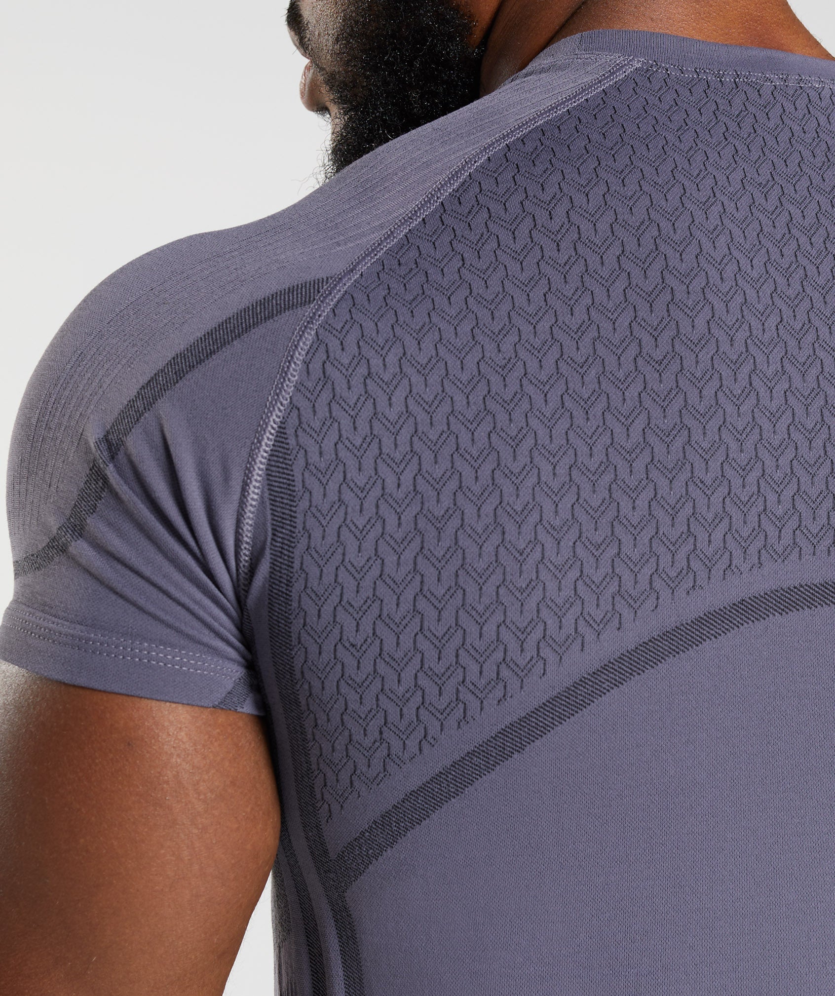 gymshark-315-seamless-t-shirt-mercury-purple-black-aw22