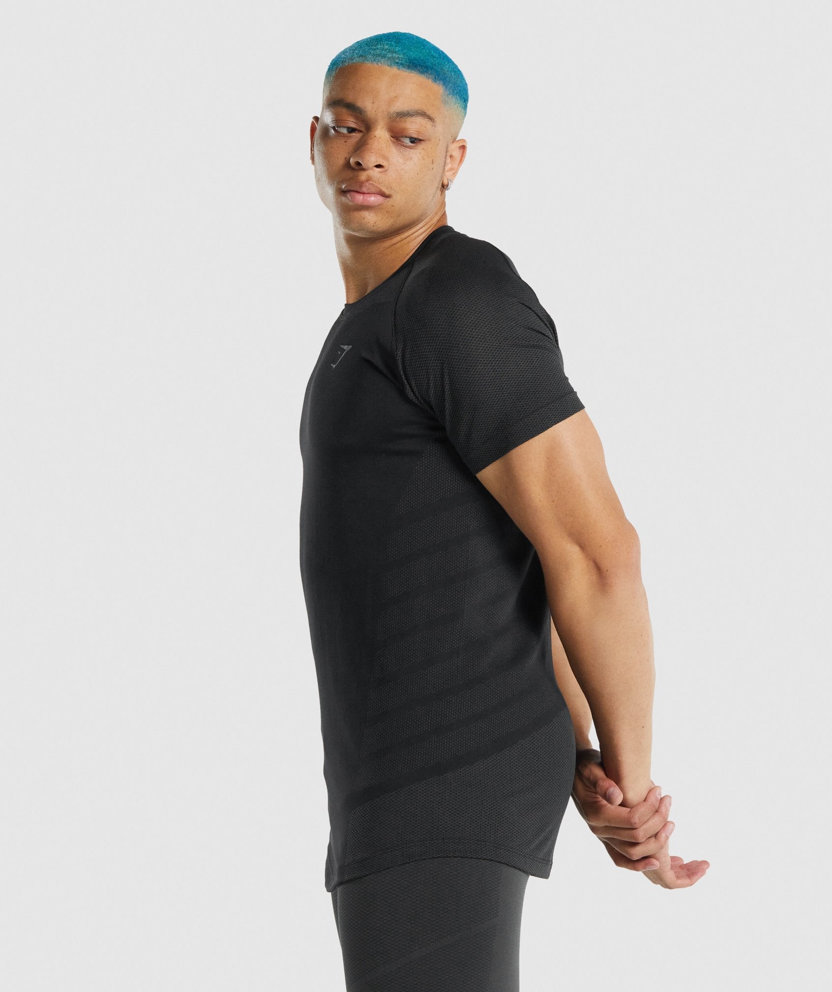 gymshark-315-t-shirt-black-logo