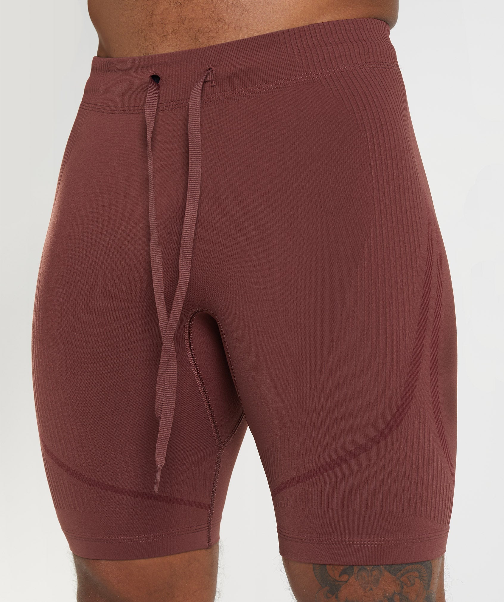 gymshark-315-seamless-1-2-shorts-cherry-brown-athletic-maroon-ss22