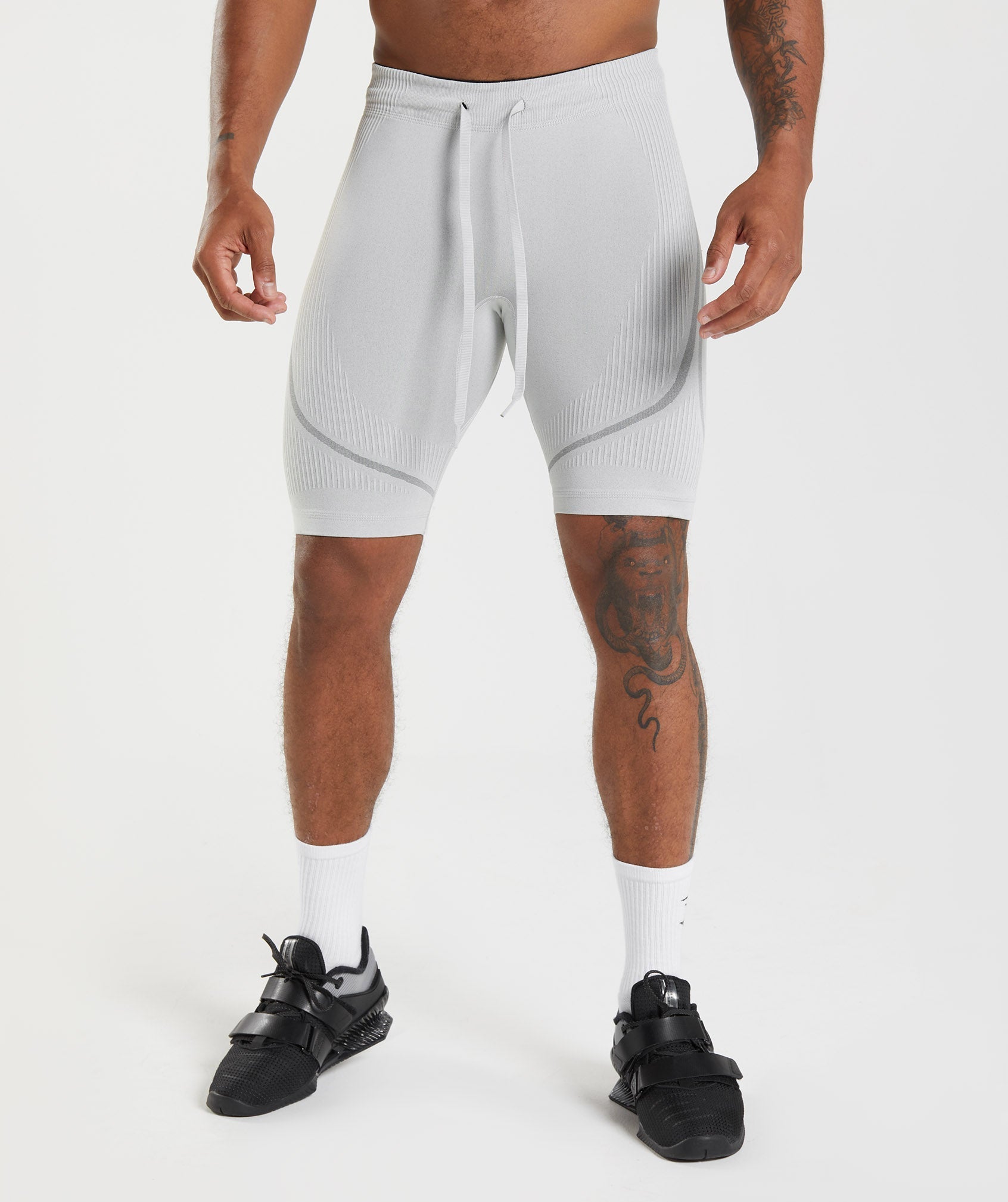 gymshark-315-seamless-1-2-shorts-light-grey-charcoal-grey-ss22