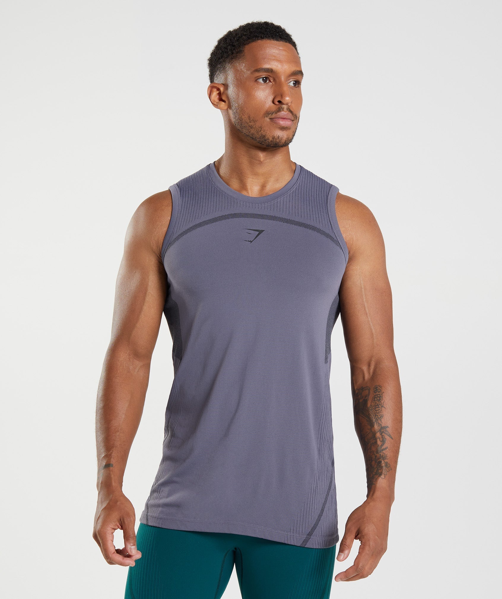 gymshark-315-seamless-tank-mercury-purple-black-aw22