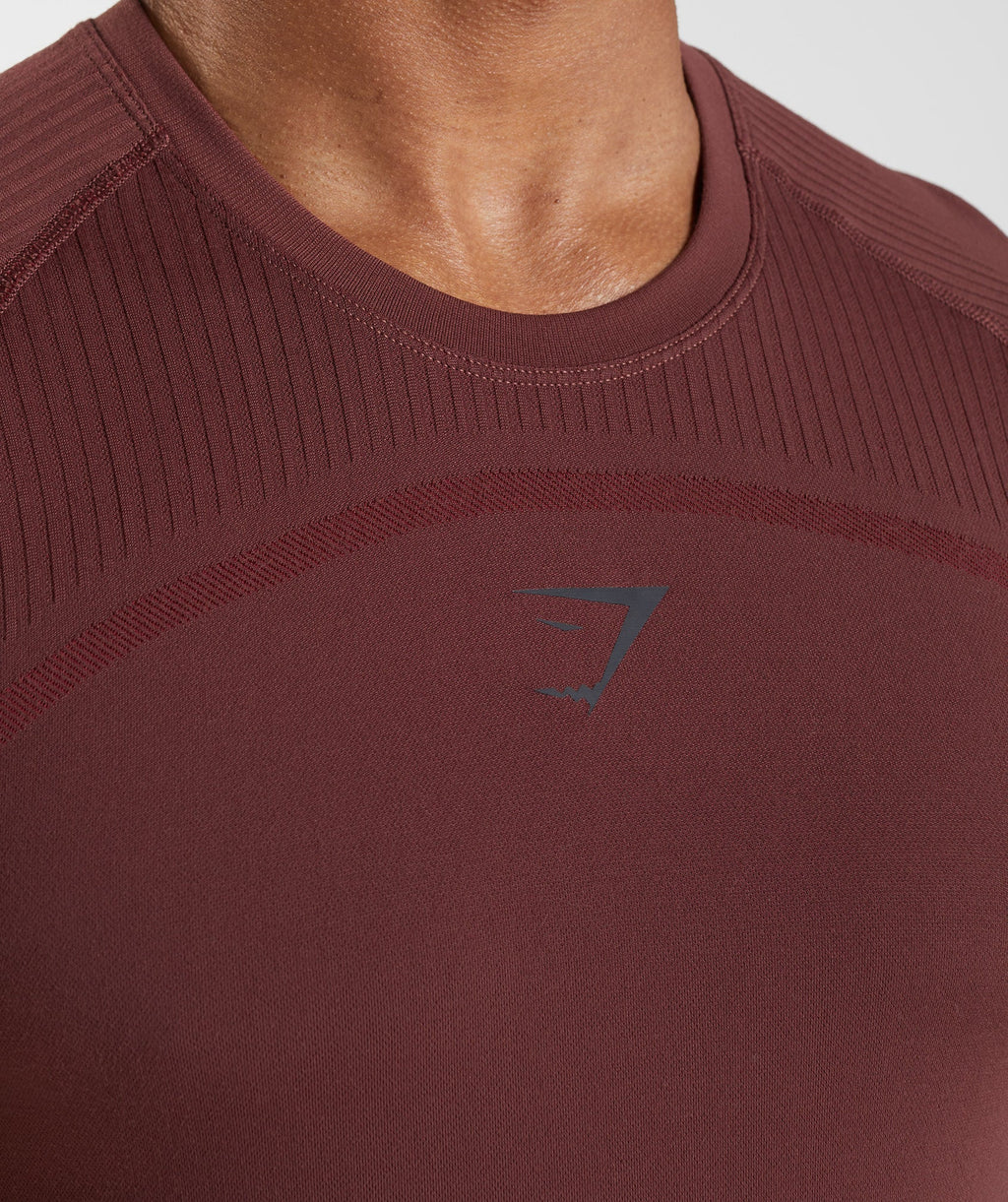 gymshark-315-seamless-t-shirt-cherry-brown-ss22