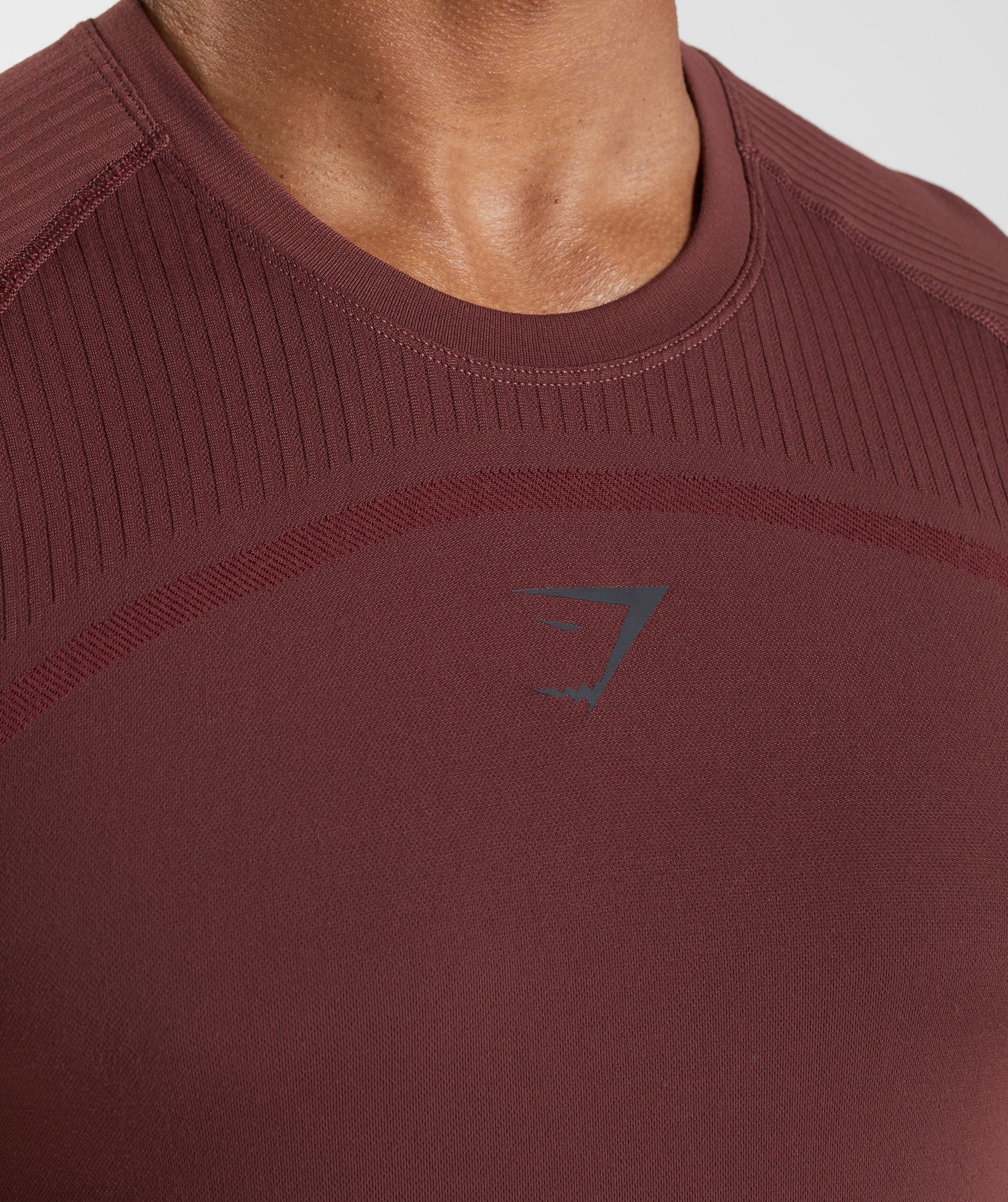 gymshark-315-seamless-t-shirt-cherry-brown-ss22