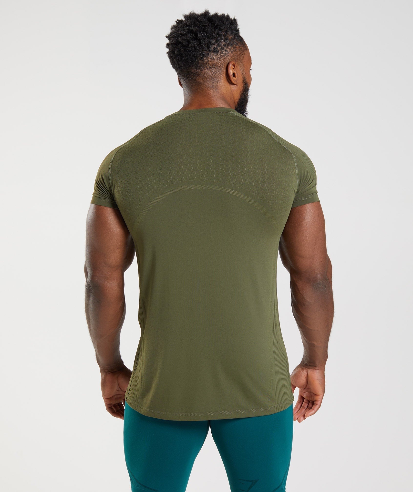 gymshark-315-seamless-t-shirt-core-olive-marsh-green-aw22