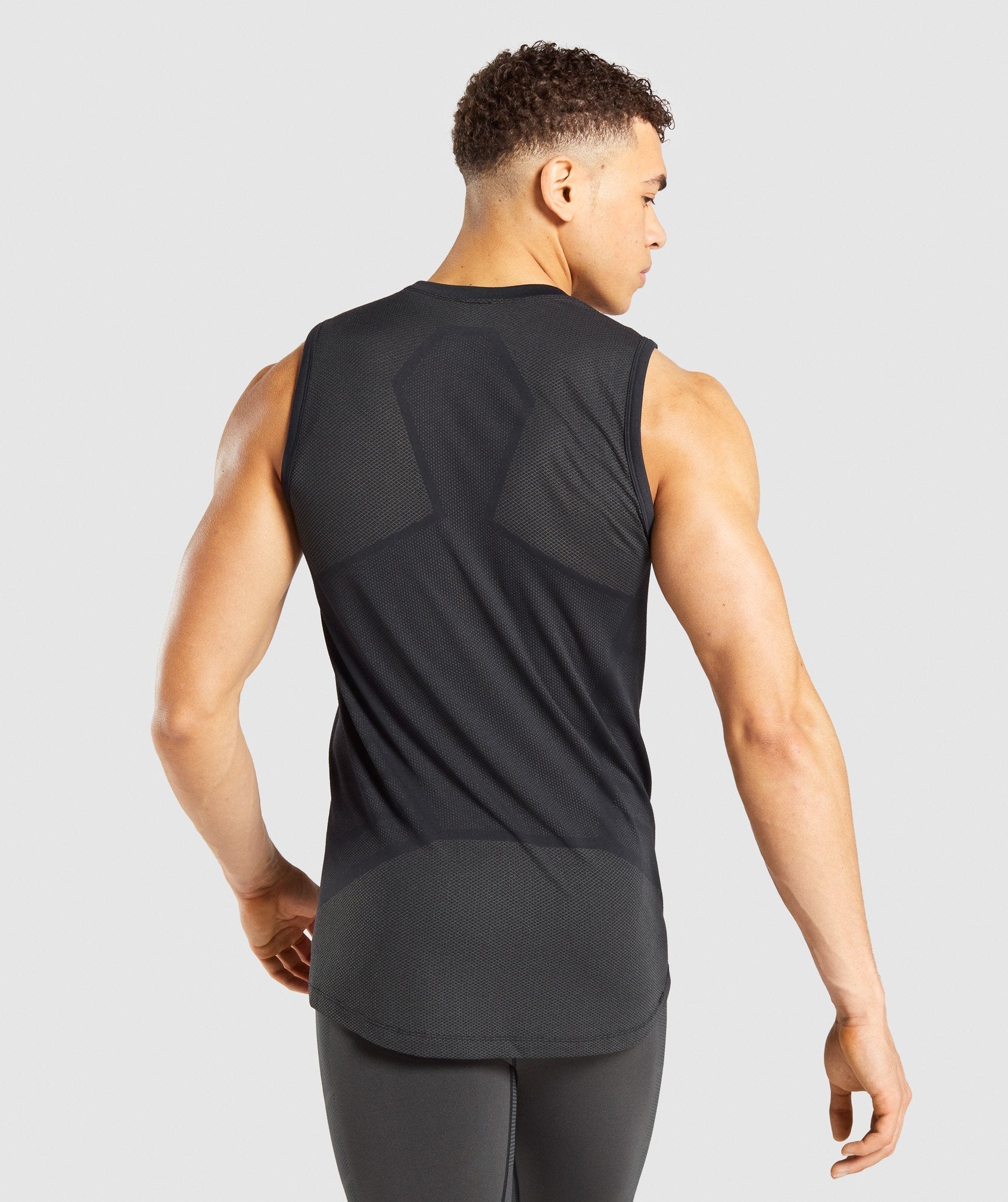 gymshark-315-tank-black-charcoal