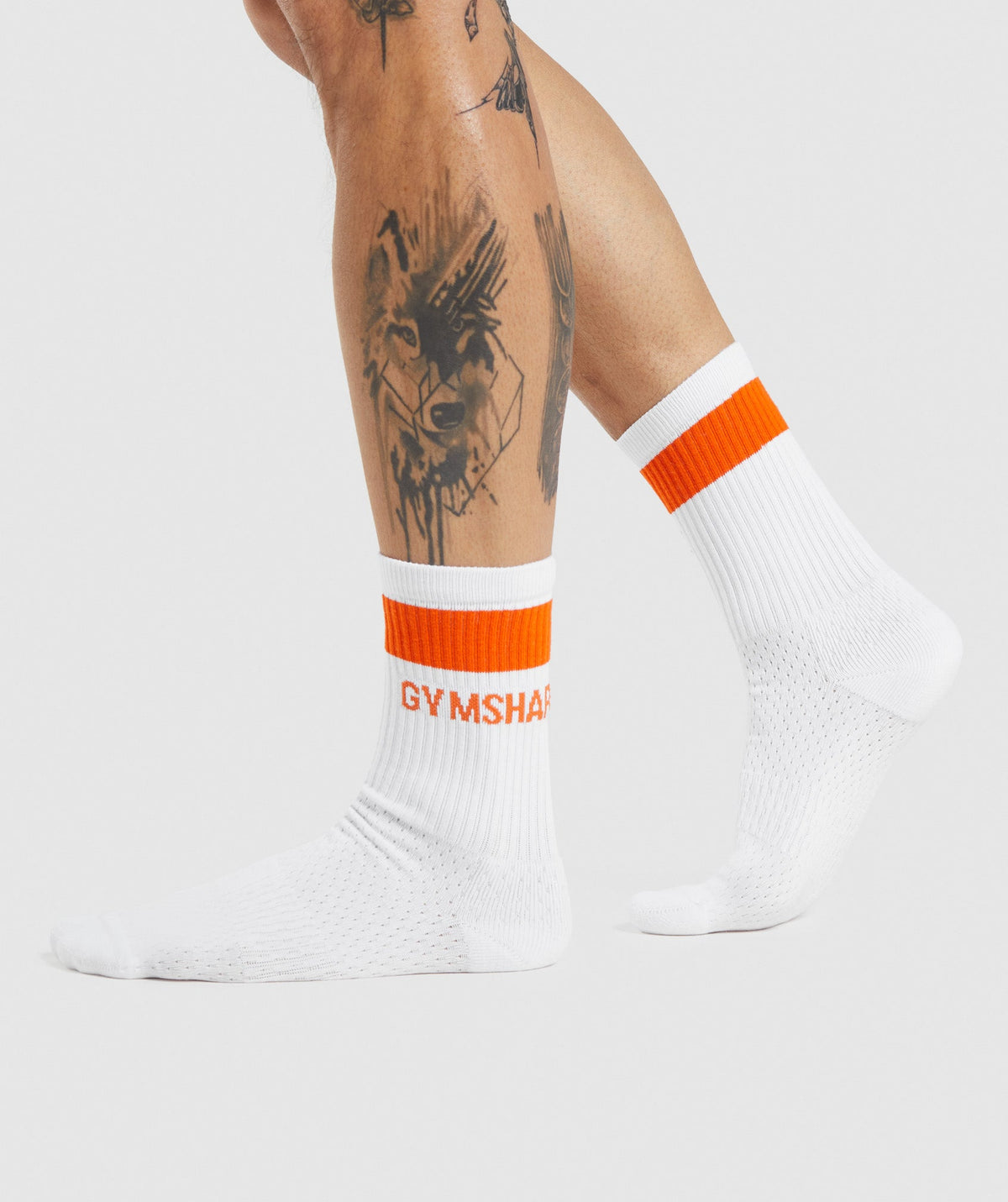 gymshark-premium-logo-crew-socks-sports-orange-aw21