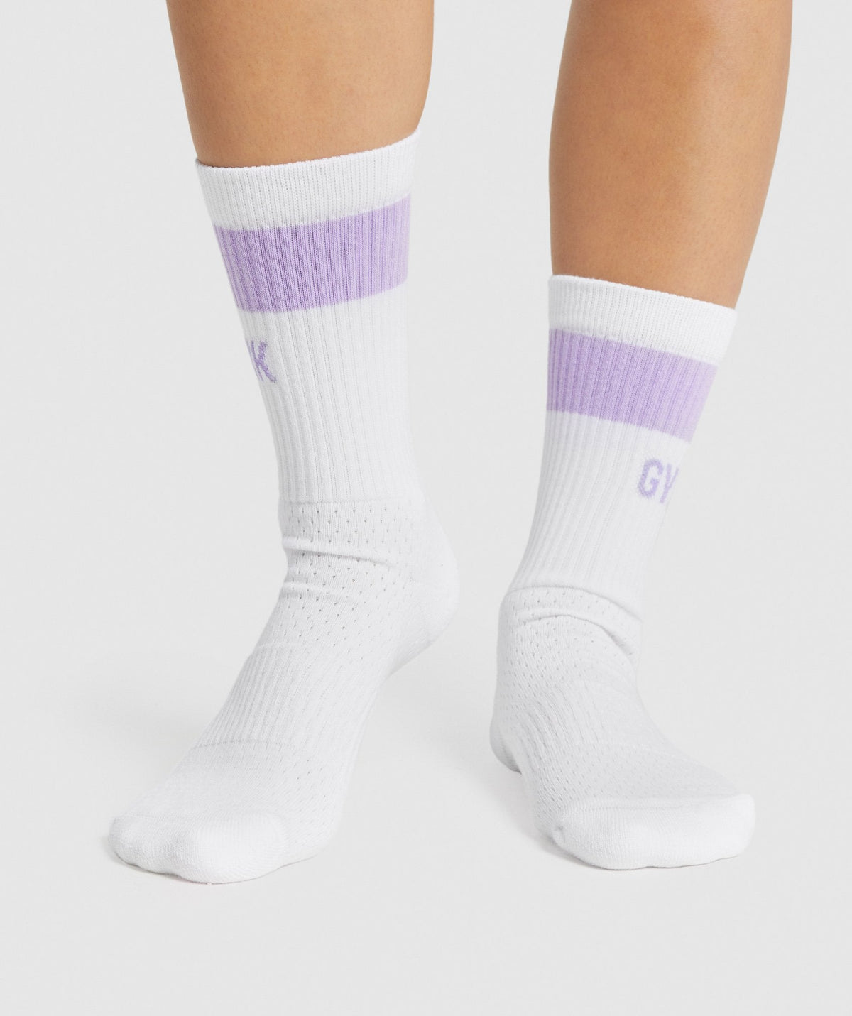 gymshark-crew-socks-1pk-white-light-purple-aw21