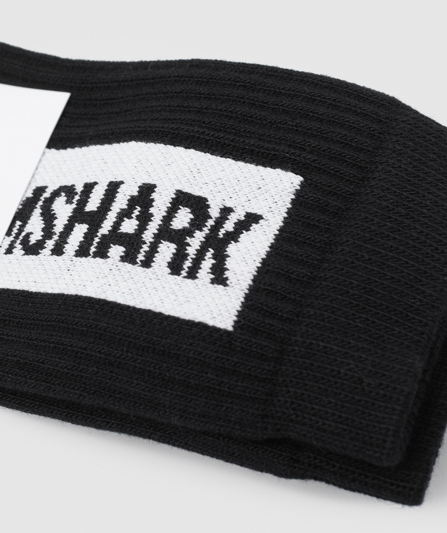 gymshark-premium-crew-socks-1pk-black-aw21