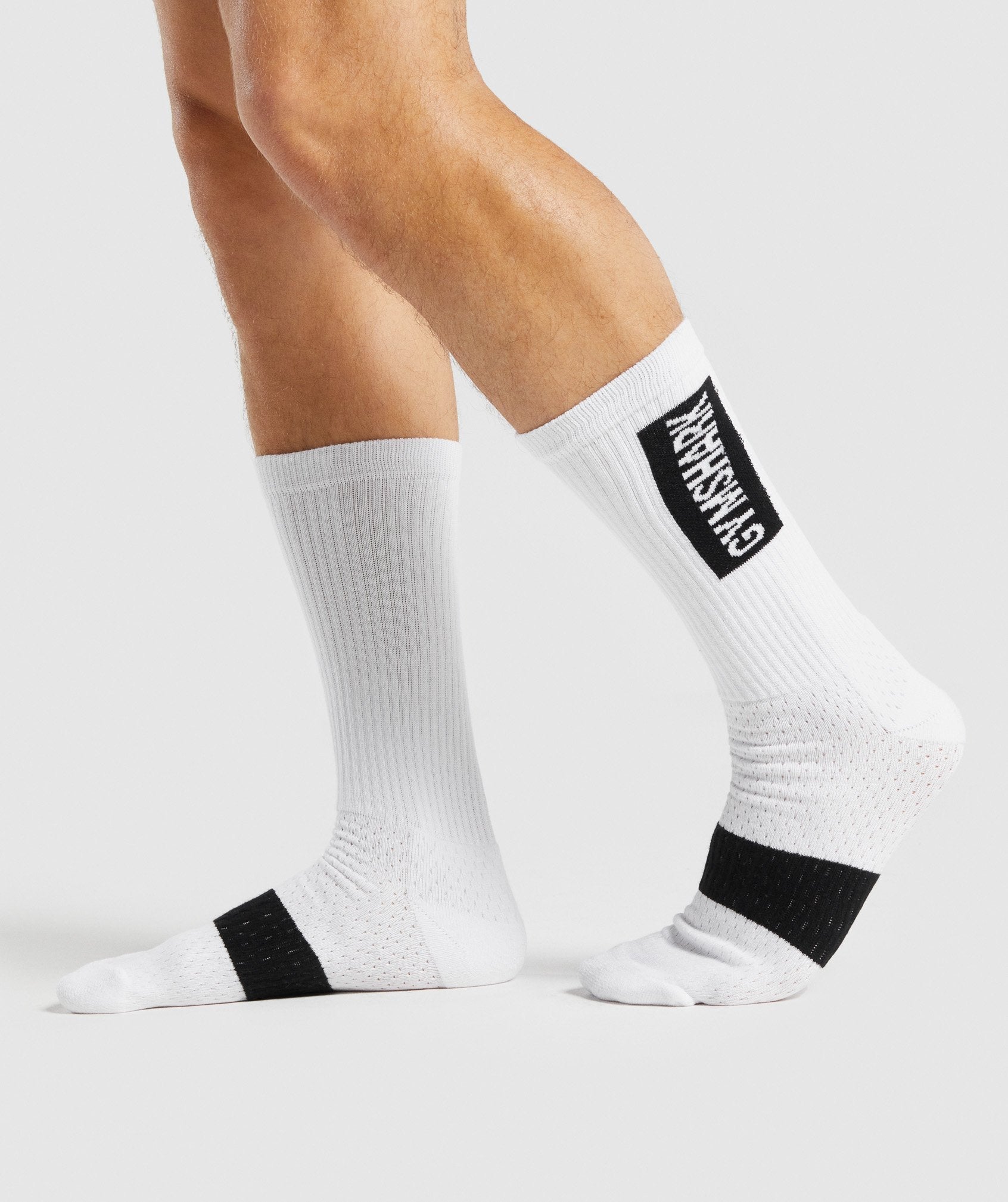 gymshark-premium-crew-socks-1pk-white-aw21