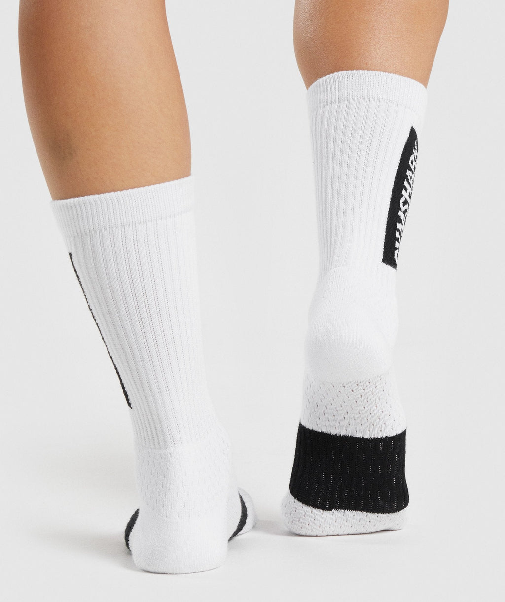 gymshark-premium-crew-socks-1pk-white-aw21