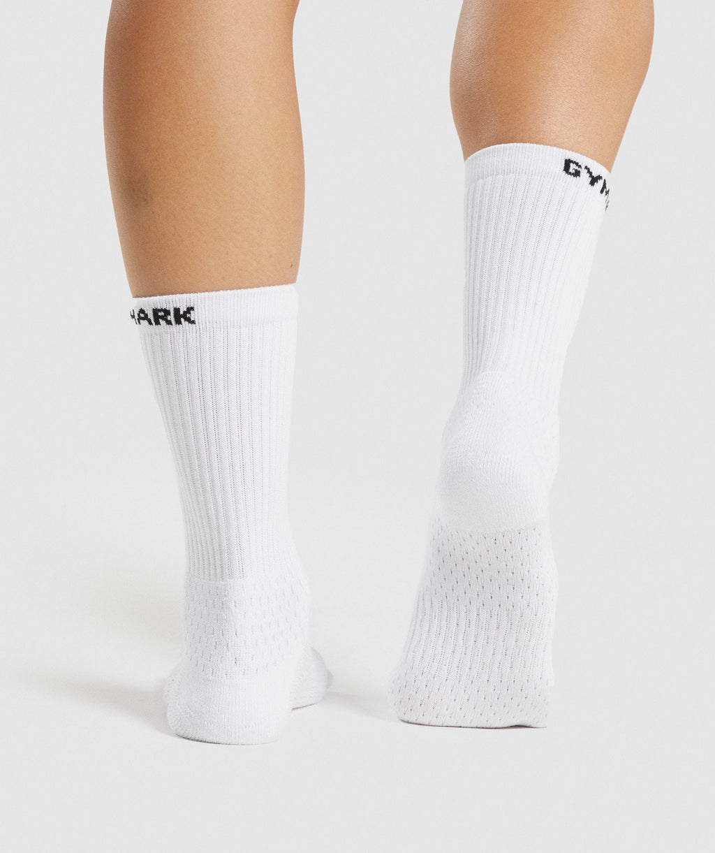 gymshark-crew-performance-socks-1pk-white-aw21