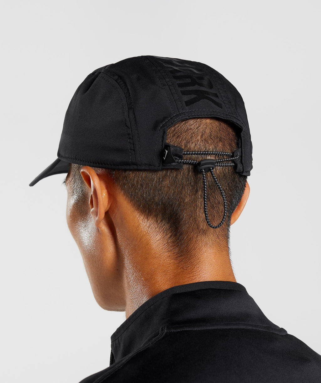 gymshark-logo-5-panel-cap-black-aw22