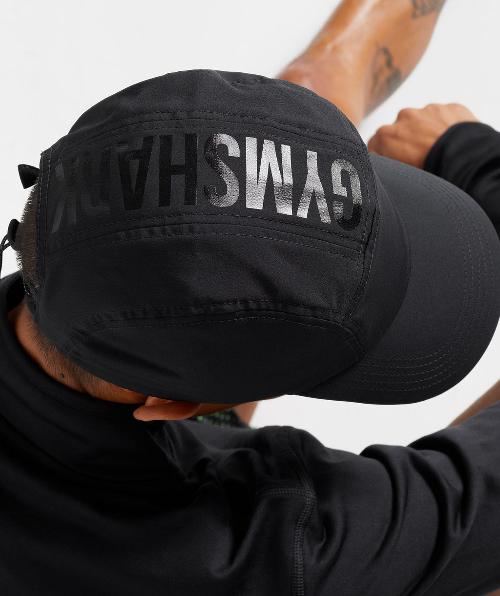 gymshark-logo-5-panel-cap-black-aw22