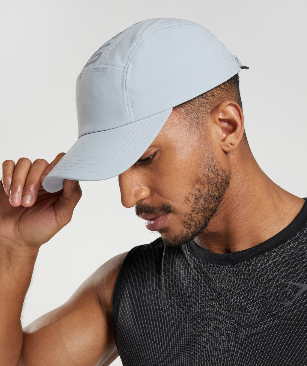 gymshark-logo-5-panel-cap-river-stone-grey-ss23