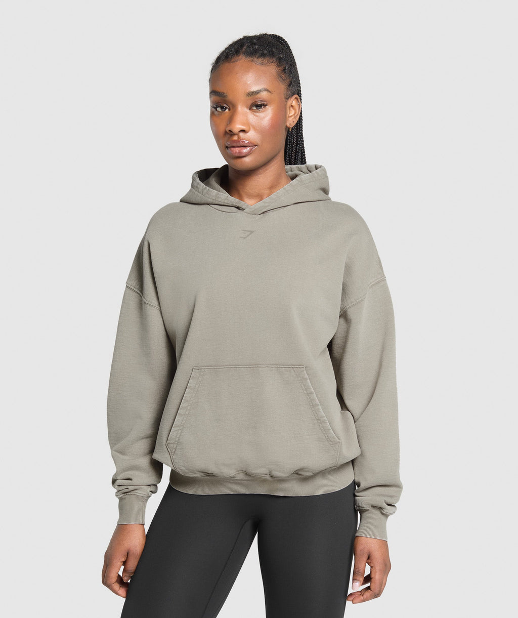 gymshark-gslc-graphic-oversized-hoodie-linen-brown-ss25