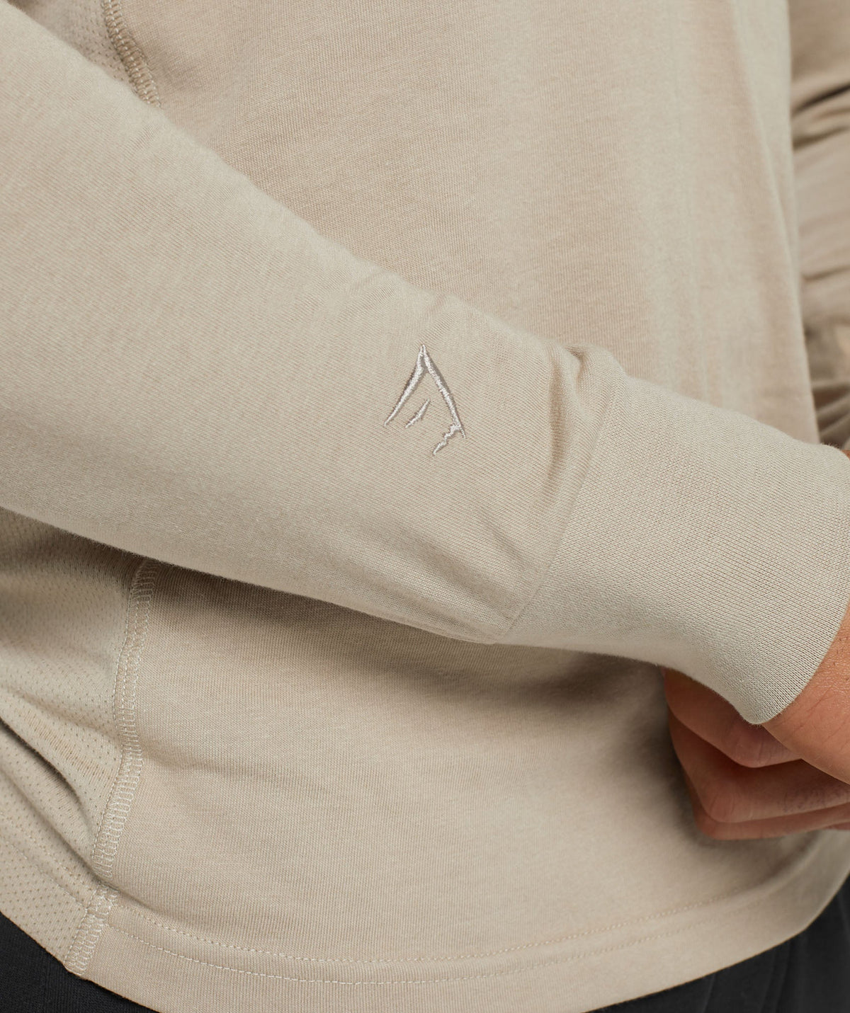 gymshark-rest-day-essentials-henley-sand-brown-aw23