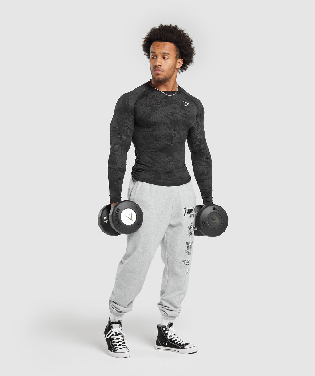 gymshark-global-lifting-oversized-joggers-grey-aw23