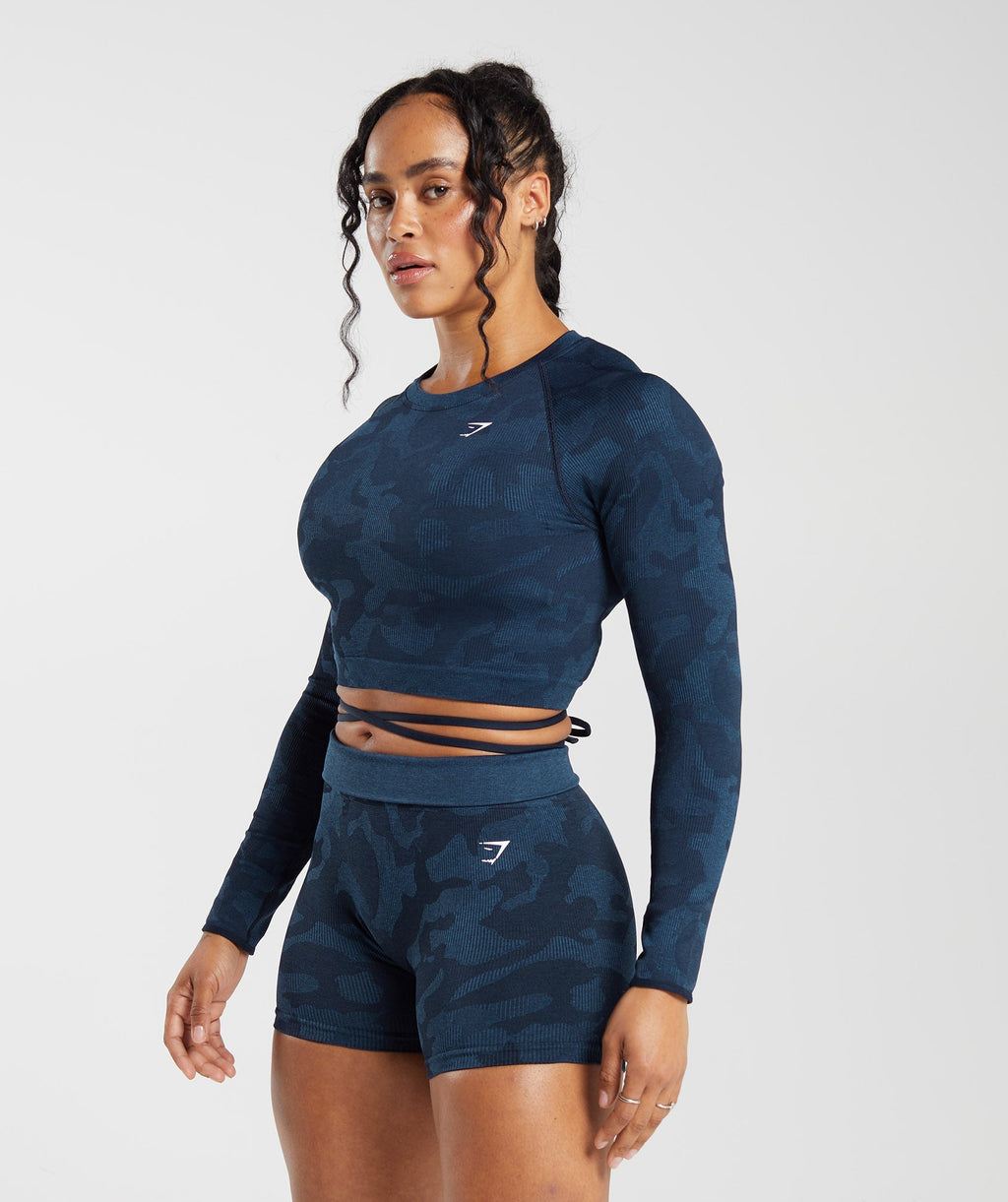gymshark-adapt-camo-seamless-ribbed-long-sleeve-crop-top-midnight-blue-ash-blue-aw23