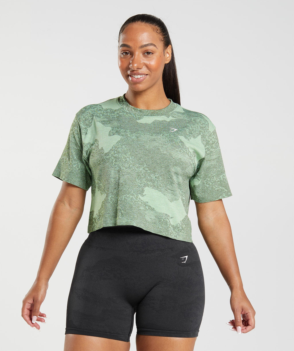 gymshark-adapt-camo-seamless-crop-top-aloe-green-moss-olive-aw22