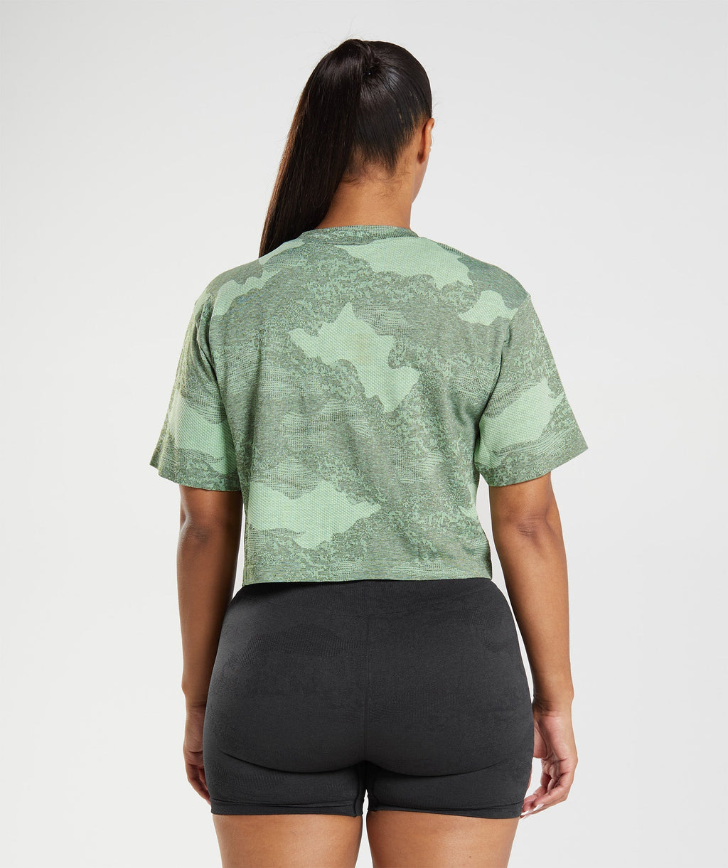 gymshark-adapt-camo-seamless-crop-top-aloe-green-moss-olive-aw22
