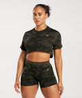 gymshark-adapt-camo-seamless-ribbed-crop-top-black-camo-brown-aw23