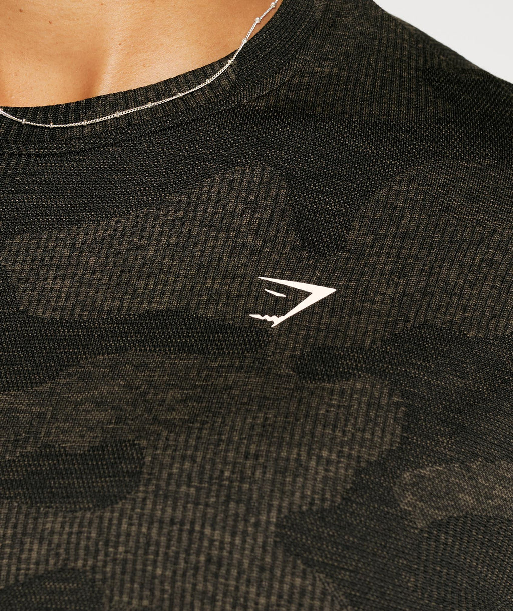 gymshark-adapt-camo-seamless-ribbed-crop-top-black-camo-brown-aw23