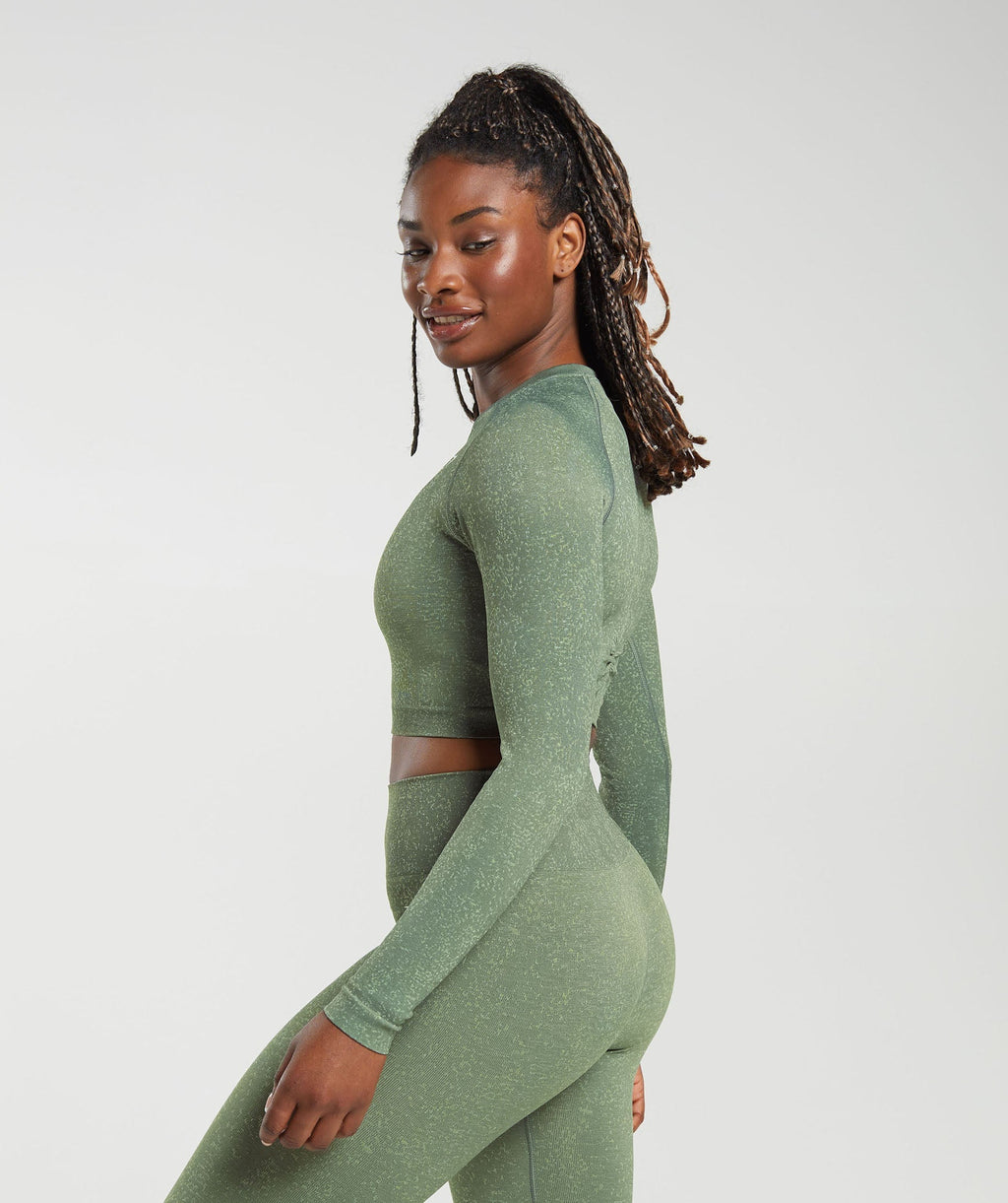 gymshark-adapt-fleck-seamless-long-sleeve-crop-top-dusk-green-light-sage-green-aw23