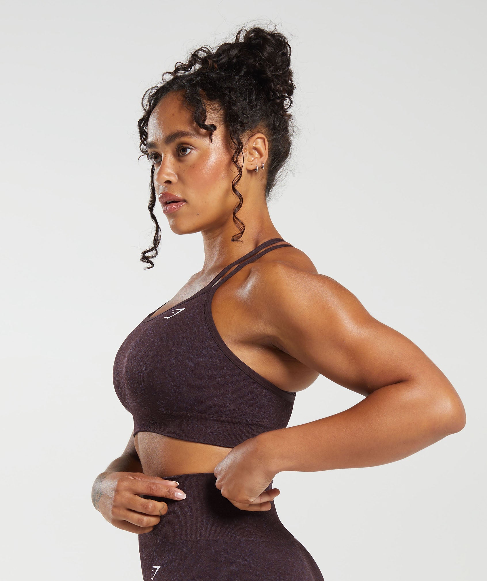 gymshark-adapt-fleck-seamless-sports-bra-plum-brown-dewberry-purple-aw23