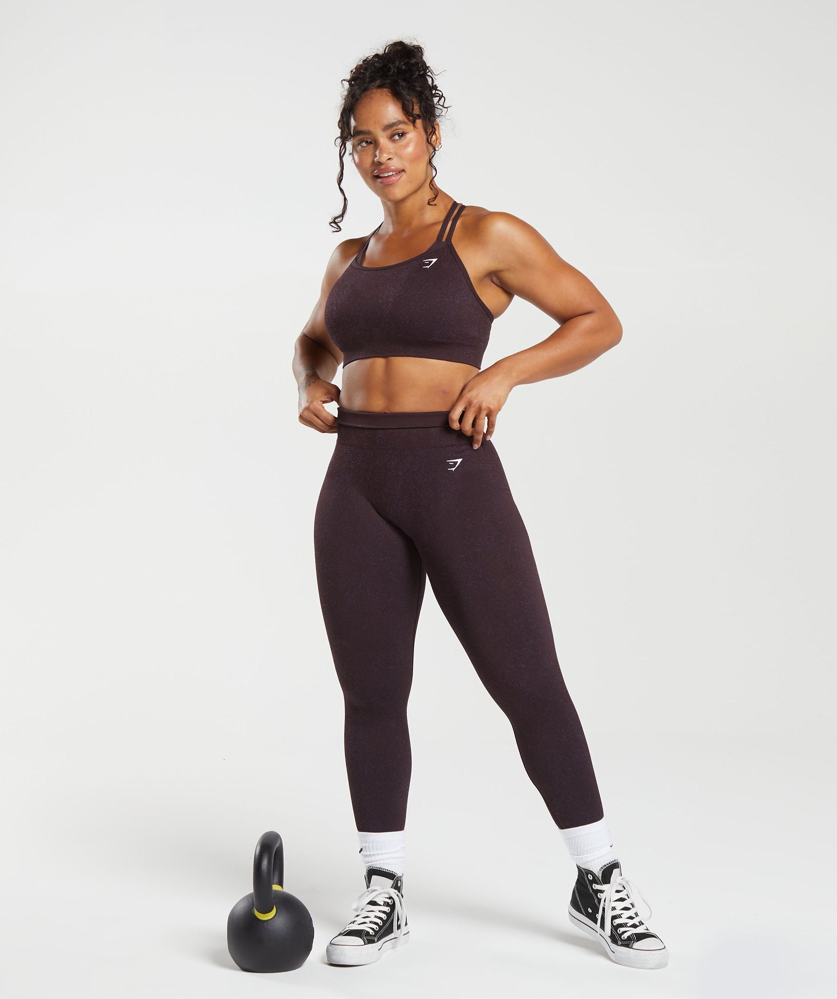 gymshark-adapt-fleck-seamless-sports-bra-plum-brown-dewberry-purple-aw23