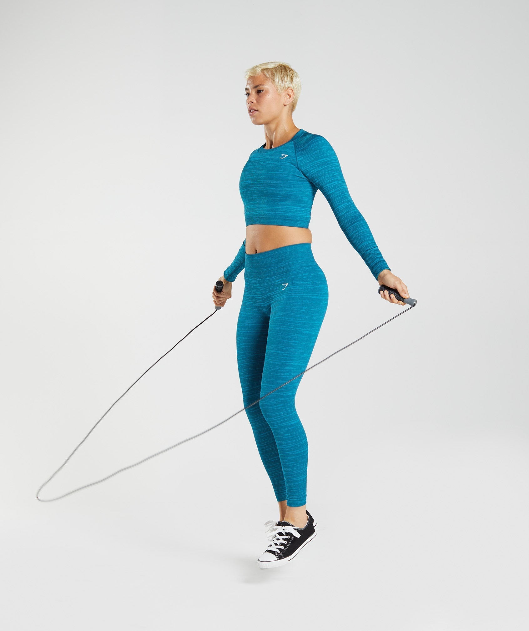 gymshark-adapt-marl-seamless-long-sleeve-crop-top-atlantic-blue-shark-blue-aw22