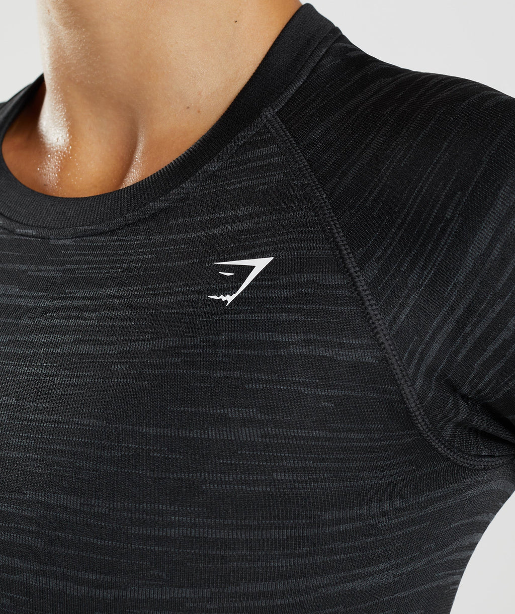 gymshark-adapt-marl-seamless-long-sleeve-crop-top-black-smokey-grey-aw22