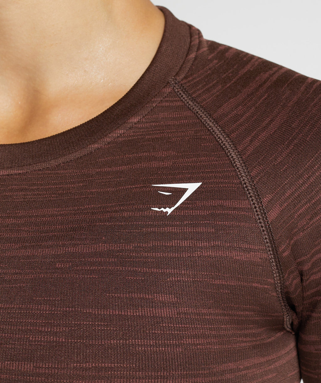 gymshark-adapt-marl-seamless-long-sleeve-crop-top-archive-brown-cherry-brown-aw22