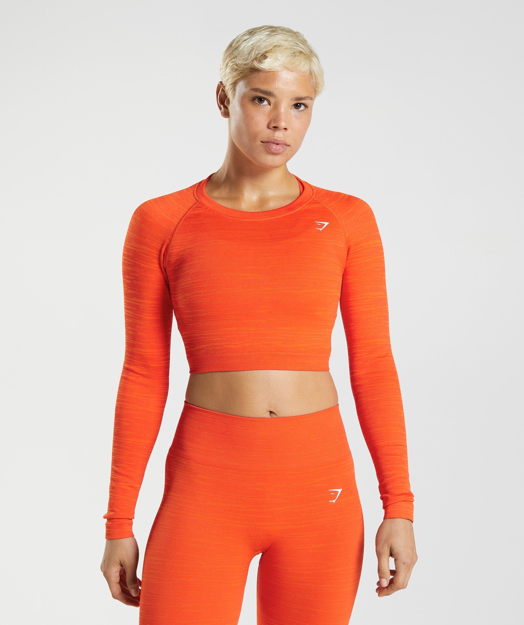 gymshark-adapt-marl-seamless-long-sleeve-crop-top-pepper-red-zesty-orange-aw22