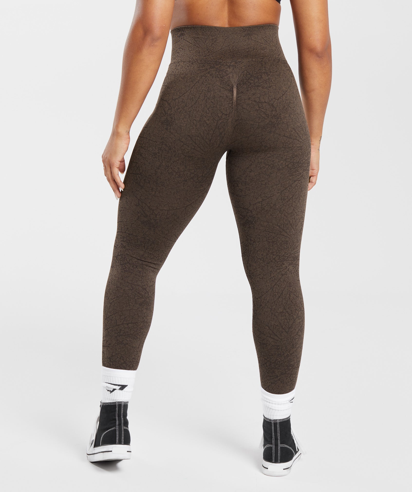 gymshark-adapt-pattern-seamless-leggings-woodland-brown-soul-brown-aw23
