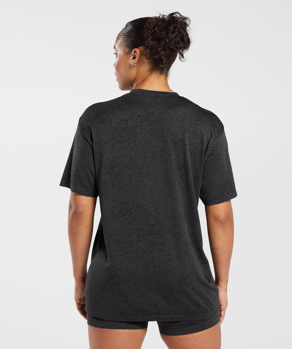 gymshark-adapt-pattern-seamless-loose-top-black-graphite-grey-aw23