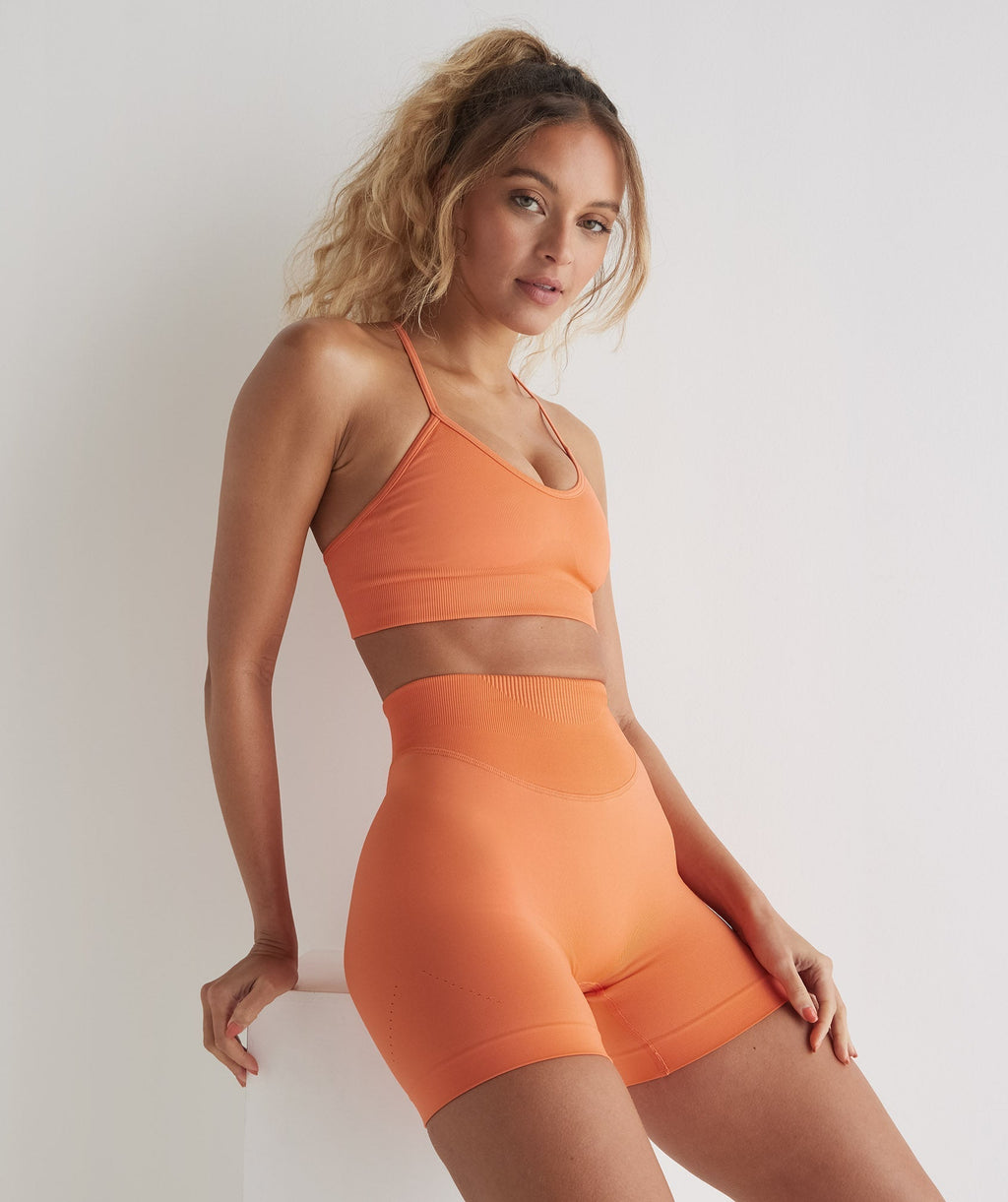 gymshark-sweat-seamless-sports-bra-aerospace-orange-ss23
