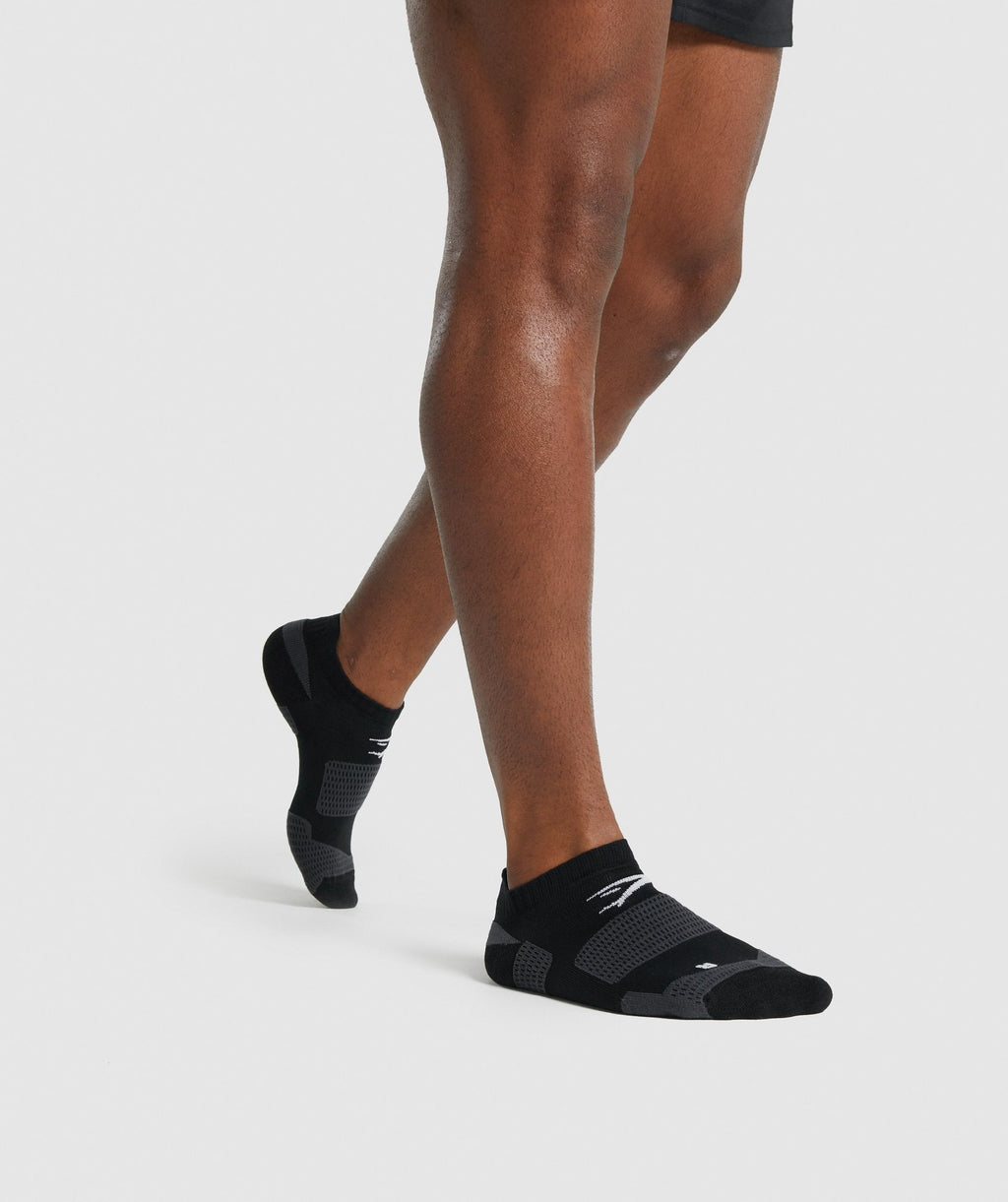 gymshark-ankle-performance-socks-black