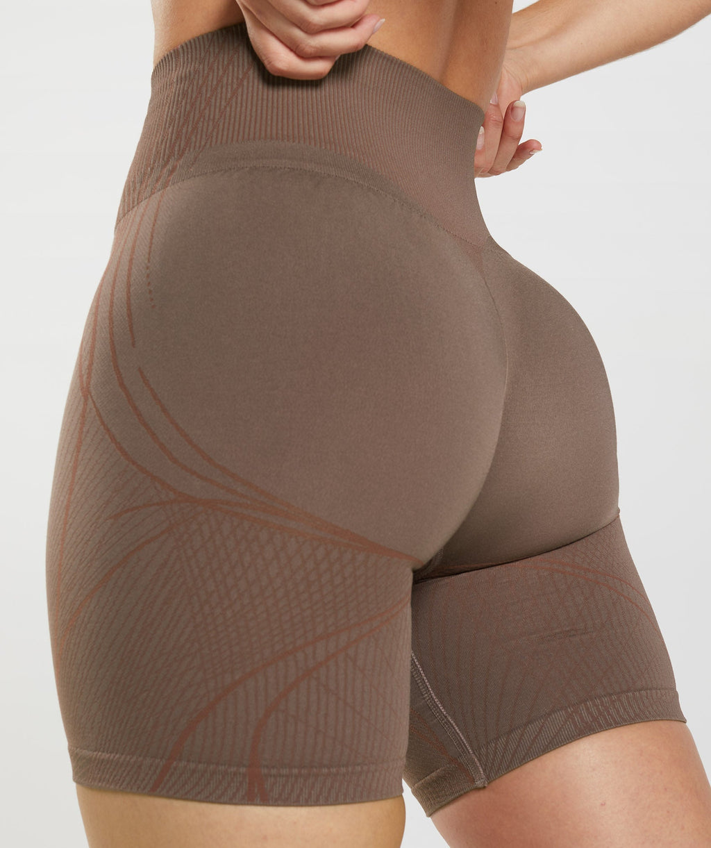 gymshark-apex-seamless-shorts-truffle-brown-cherry-brown-aw22