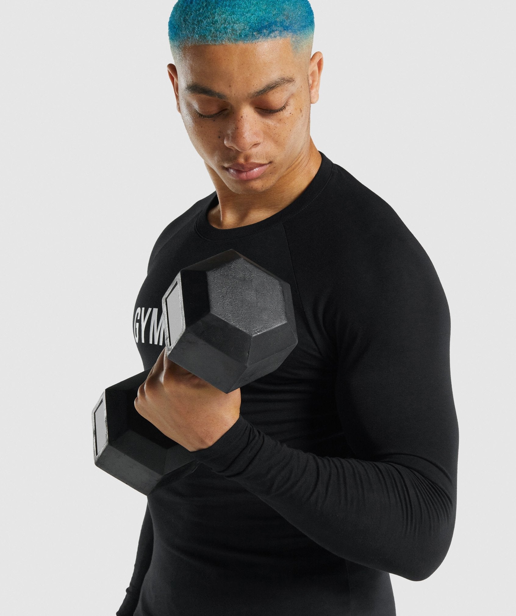 gymshark-apollo-long-sleeve-muscle-fit-t-shirt-black-white-logo