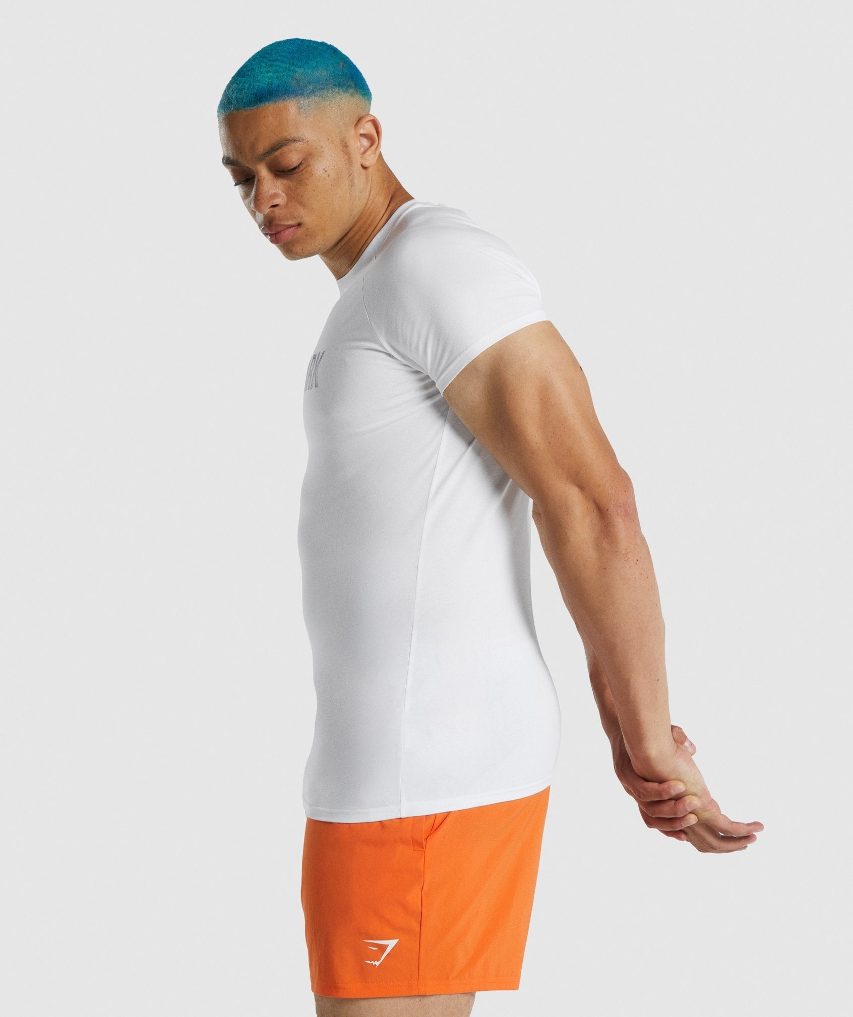gymshark-apollo-muscle-fit-t-shirt-white-logo