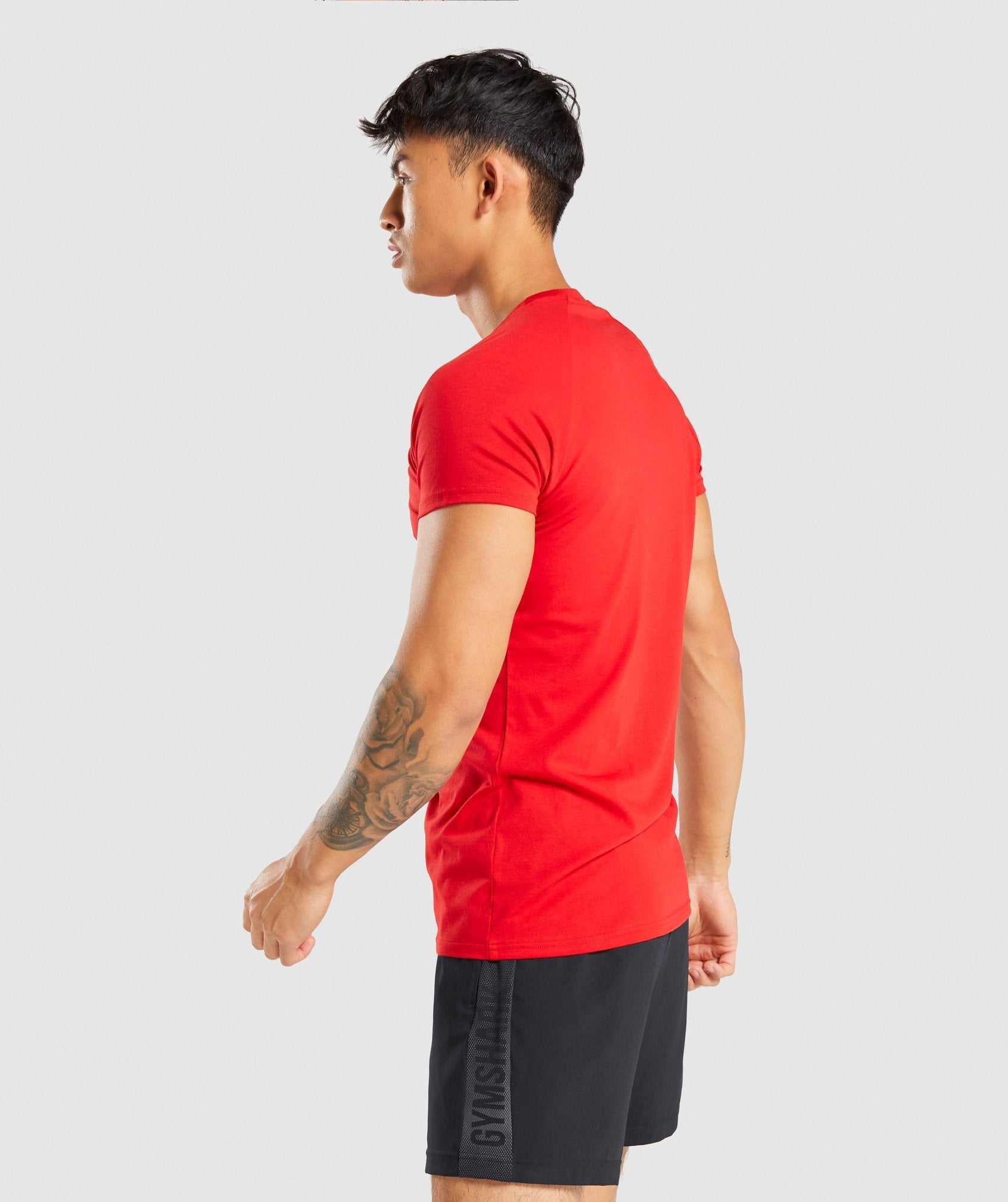 gymshark-apollo-t-shirt-muscle-fit-red