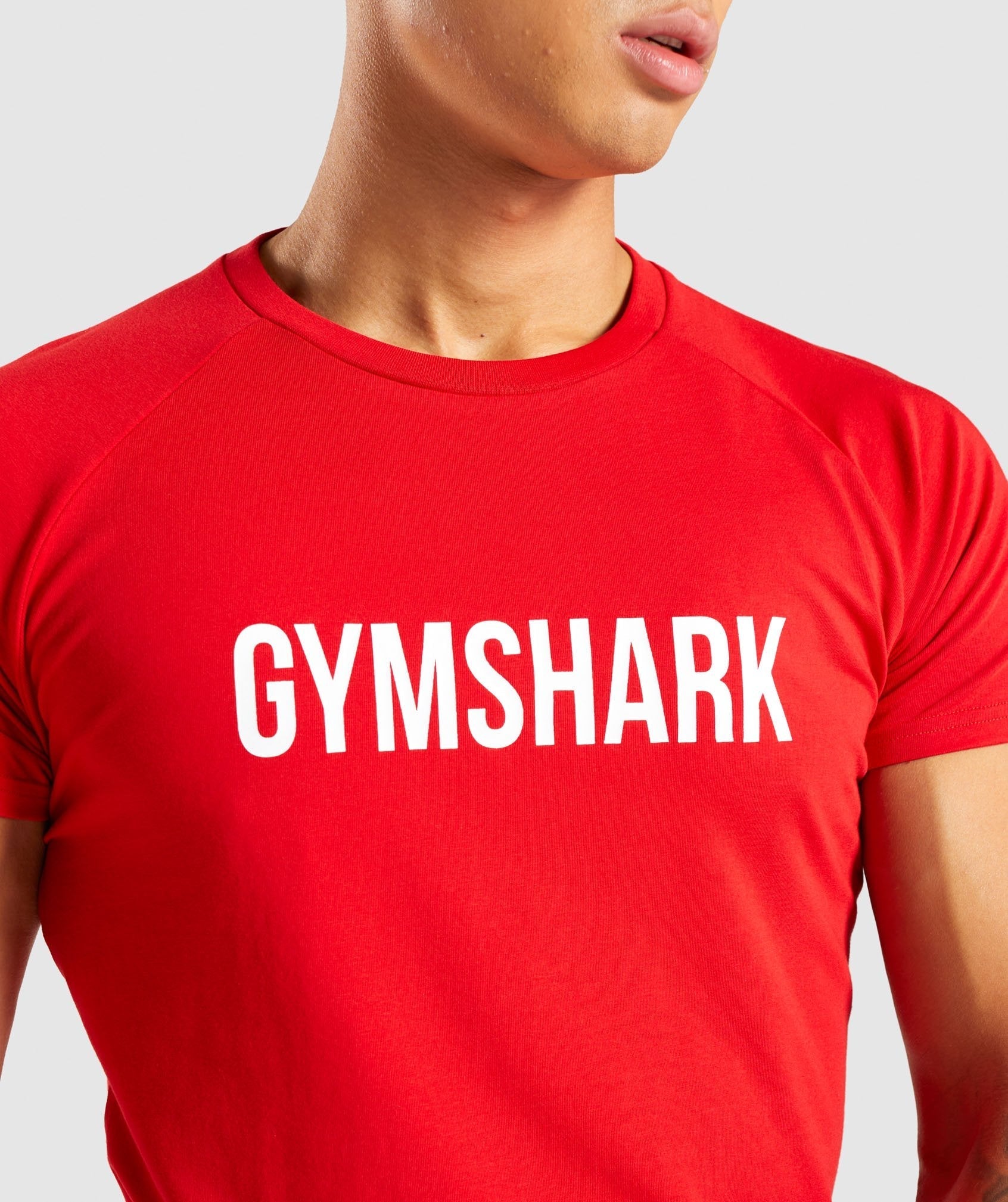 gymshark-apollo-t-shirt-muscle-fit-red