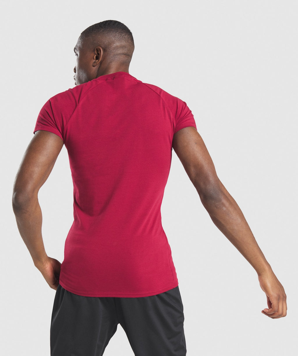 gymshark-apollo-muscle-fit-t-shirt-burgundy