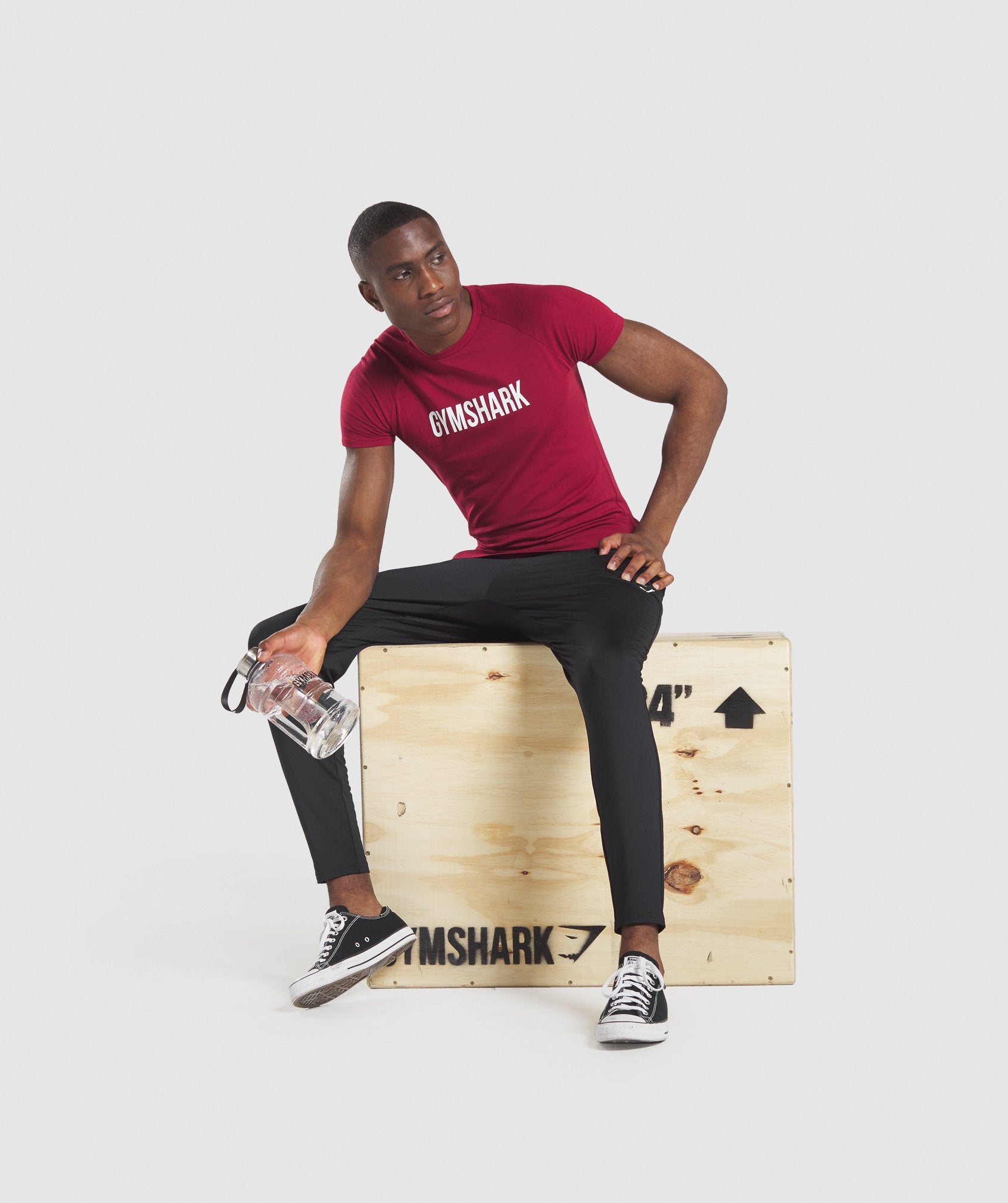 gymshark-apollo-muscle-fit-t-shirt-burgundy
