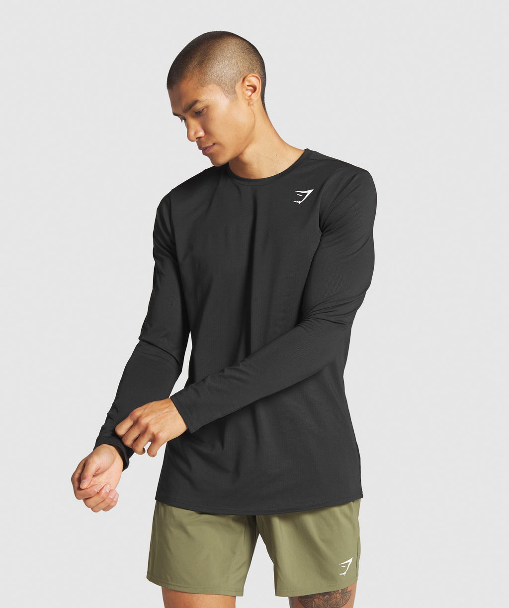 gymshark-arrival-long-sleeve-t-shirt-black