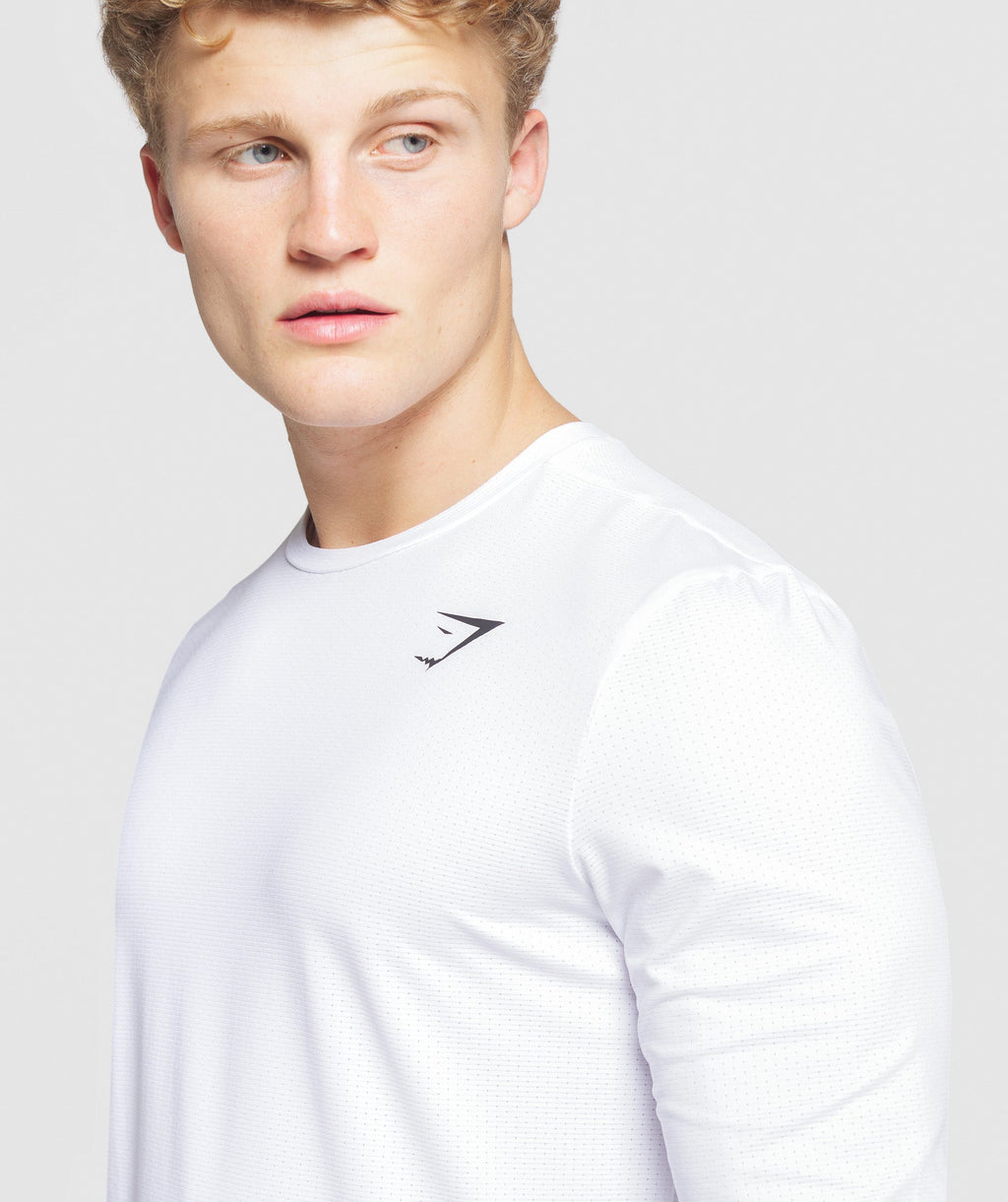 gymshark-arrival-long-sleeve-t-shirt-white