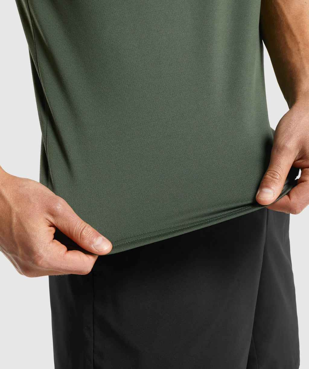 gymshark-arrival-regular-fit-t-shirt-green-logo-gs21